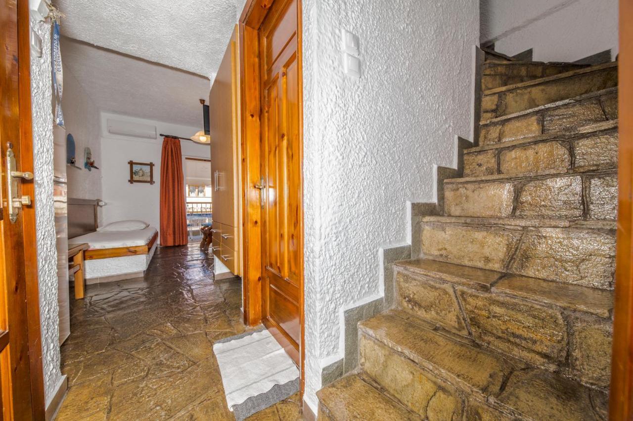 Haus Niko Apartments And Suites Неа-Потідея Номер фото