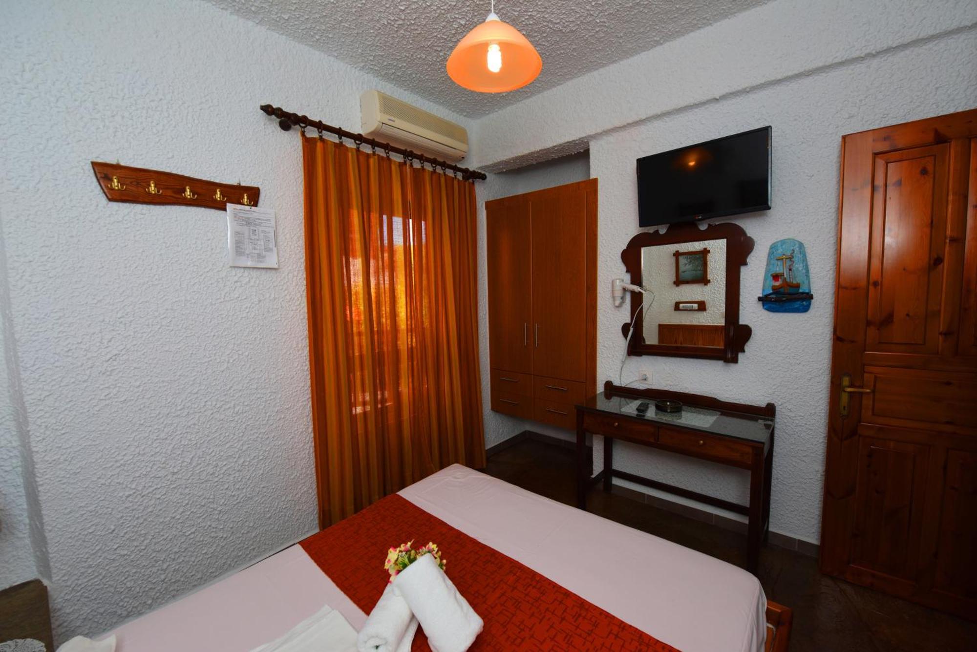 Haus Niko Apartments And Suites Неа-Потідея Номер фото